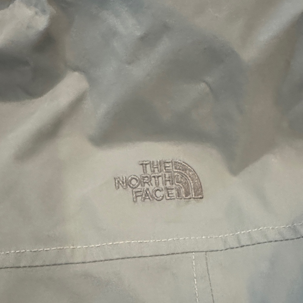Woman’s North Face rain Jacket - Picture 13 of 14